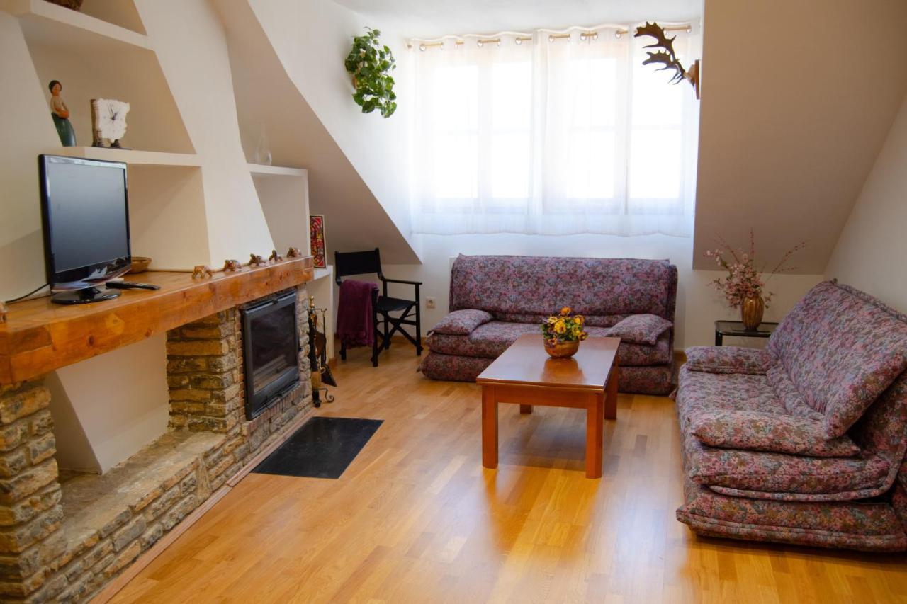 Apartamento Centrico con Parking Rialp Exterior foto