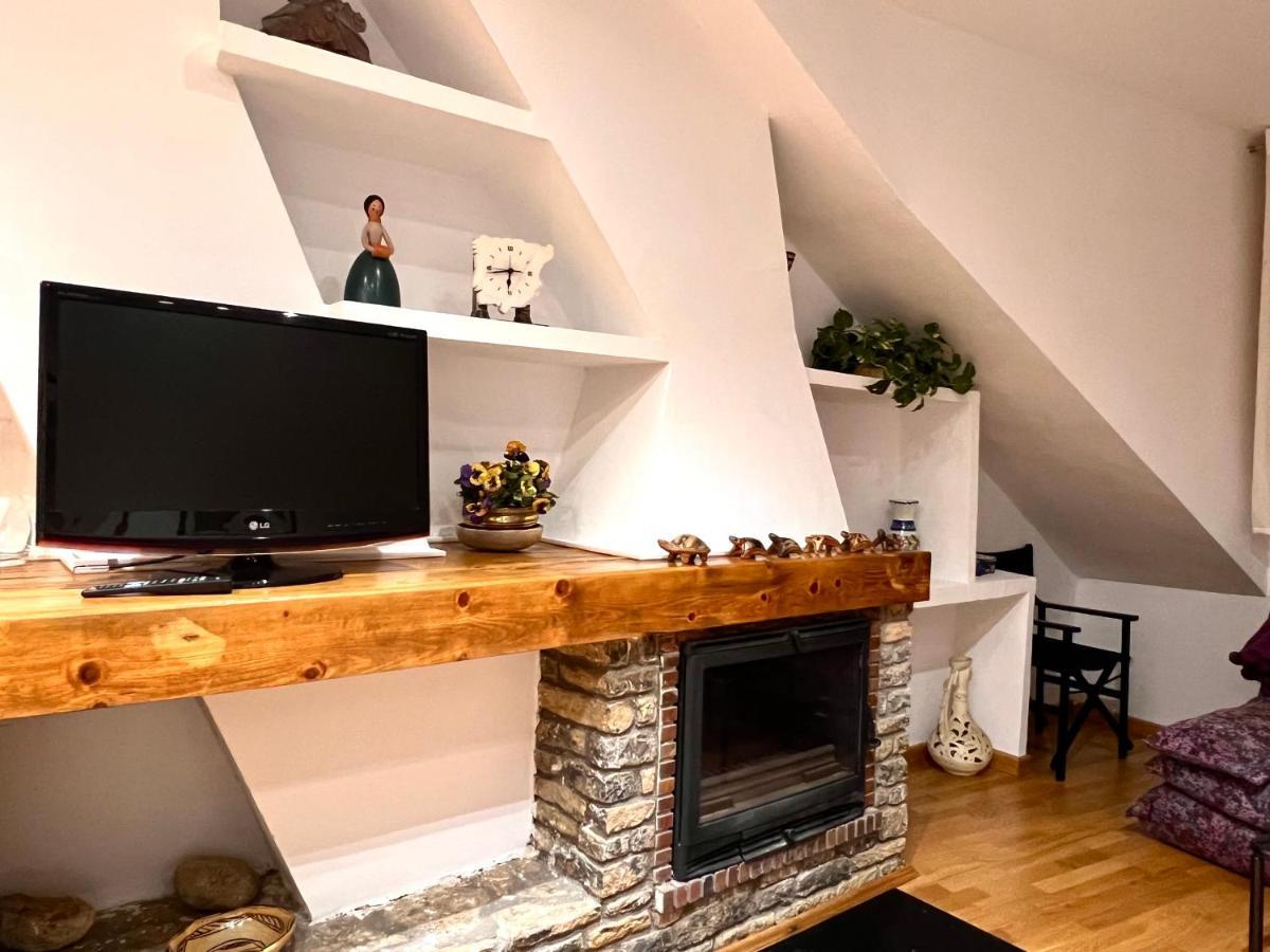 Apartamento Centrico con Parking Rialp Exterior foto